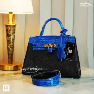HAYU WIDYAS  Kale Bag Kulit - Biru Hitam