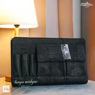 HAYU WIDYAS Leuven Bag kulit - Wanita - Hitam