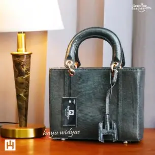 HAYU WIDYAS LADY bag kulit - Abu abu