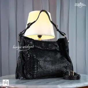 HAYU WIDYAS Hobo tas kulit asli berkualitas - Tas Wanita - Black