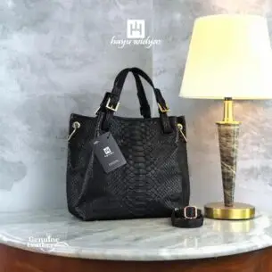 HAYU WIDYAS Lexa tas kulit asli berkualitas - Tas Wanita - Black