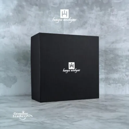 HAYU WIDYAS Box Large berkualitas - Box Bag - Black Doff