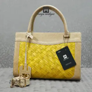 HAYU WIDYAS Rhea bag kulit
